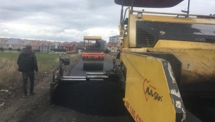 Yeni Mahalle 7042. Sokak'ta asfalt çalışması