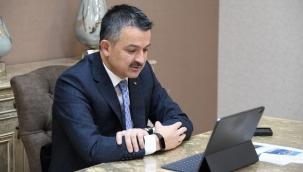 Bakan Pakdemirli, Silivrili Çiftçi İle Görüştü! 