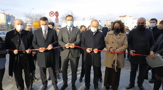 Silivri'nin İlk Asansörlü Üst Geçidi Hizmete Açıldı