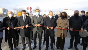 Silivri'nin İlk Asansörlü Üst Geçidi Hizmete Açıldı