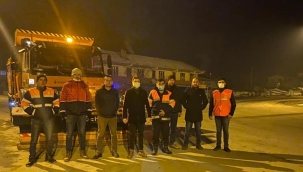 7/24 Silivri için çalışan İBB ekiplerine Başkan Esen ve Ekibinden ziyaret