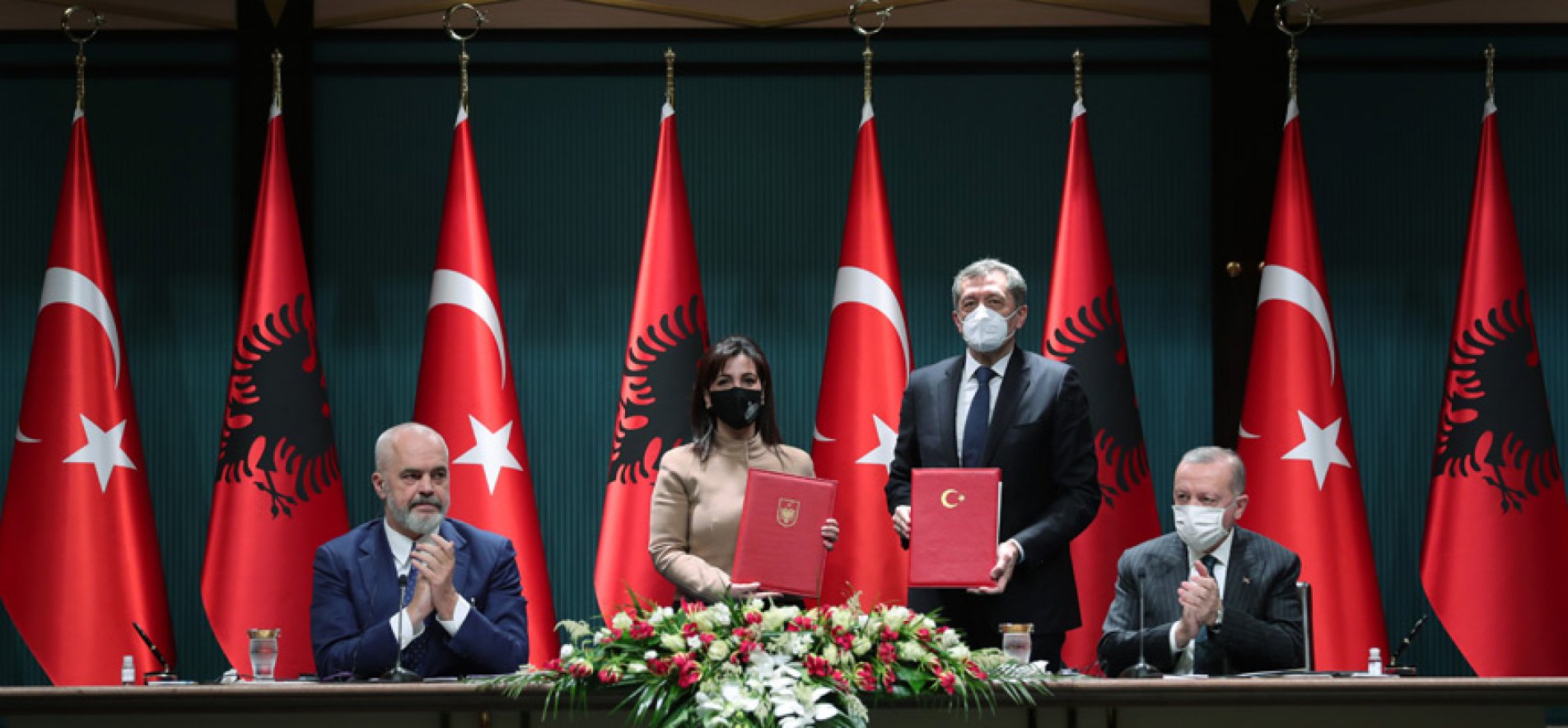 Arnavutluk Cumhuriyeti İle Eğitim Alanında İş Birliği Anlaşması