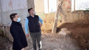 Esen; "Tarihi Kilise Köstebek Yuvası Haline Getirilmiş!"