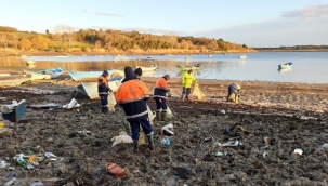 İBB Ekipleri, Baraj Havzalarından 40 Ton Atık Çıkardı