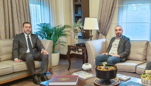 Yılmaz, Sözcü Gazetesi'nin yazarını ağırladı