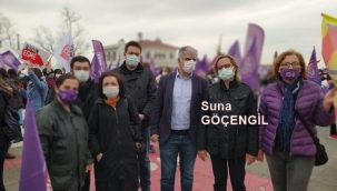 Göçengil, İstanbul Sözleşmesi'nin feshedilmesine karşı Kadıköy'de eyleme katıldı
