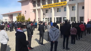 Silivri'deki Okullarda Milli Duygular Sel Olup Aktı!