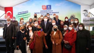 Bu Yılın Fidelerini Dağıtacak İlk Tır Yola Çıktı