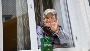 22 Bin Haneye Bayram Şekeri İkramı