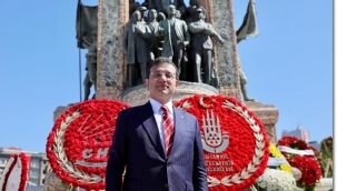 İmamoğlu'ndan Cumhurbaşkanı'na Çağrı: "Bayramlardaki Bu Tören Düzensizliğini Lütfen Giderin"