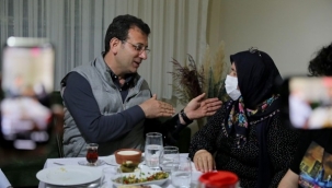 İmamoğlu'ndan Hanife Ayhan'a Dua: "Senin Sofran Demokrasiye Uğurlu Geldi"