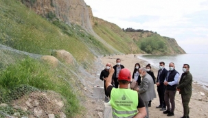 Kerkenezlerin yuvalarına gerilen çelik ağ İBB ekiplerince kesiliyor