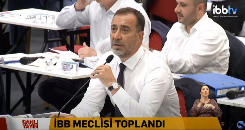 Başkan Yılmaz: "İBB Sinekle Mücadele Görevini İlçe Belediyelerine Devretsin"