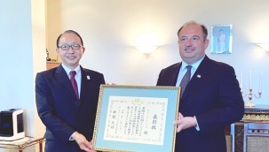 Sarten Ambalaj Ceo'su Zeki Sarıbekir'e "Başkonsolos Nişanı" Verildi