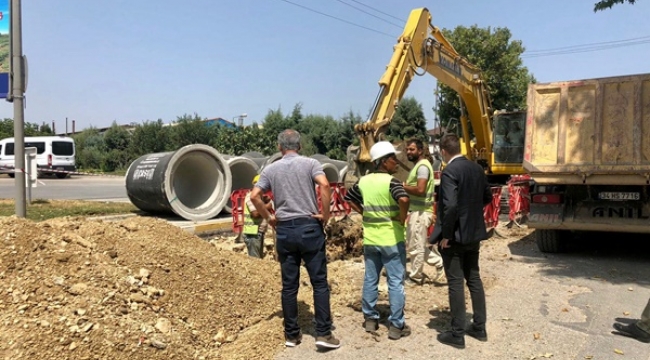 Değirmenköy'ün Gölet Yolu Caddesi'ne İBB'den dev yağmur suyu hattı