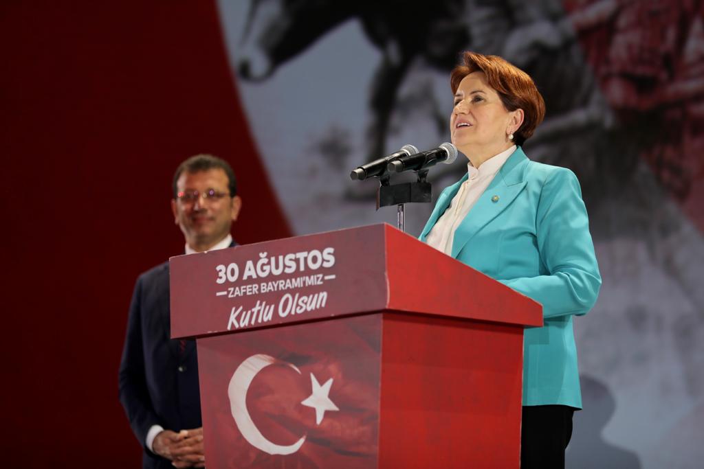 Meral Akşener: "Cumhuriyetin Değerlerinden Uzaklaşıldığında Tek Adam Rejimi Olur"