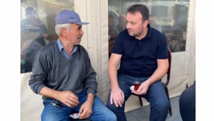 Bozoğlu, mahalle sakinleriyle çay içti! Sıkıntılarına ortak oldu!