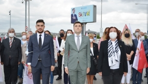 CHP'nin 98. Kuruluş Yıldönümü Atatürk Anıtında Kutlandı