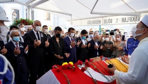 Dördüncü Kavuklu Ferhan Şensoy, Son Yolculuğuna Uğurlandı