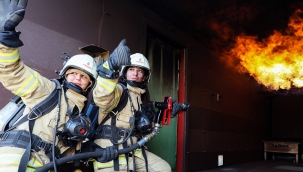 İBB İtfaiye Tarihinde Bir İlk; Kadın İtfaiyeciler İş Başında!