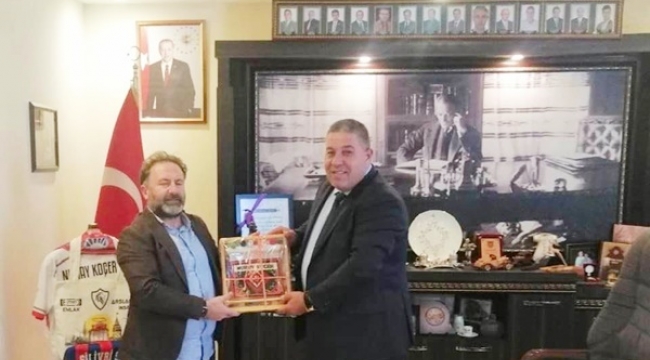 İşadamı Arslantaş'tan Başkan Koçer'e Ziyaret
