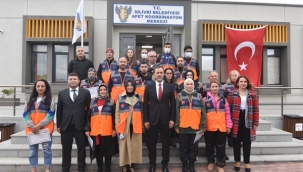 Silivri'de 25 AFAD Gönüllüsü Belgelerini Aldı