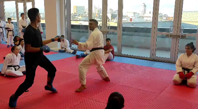 Silivrili Karateci Gençler, Dünya Şampiyonu İle Antrenman Yaptı