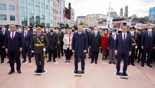 Taksim'de 98'nci Yıl Anması