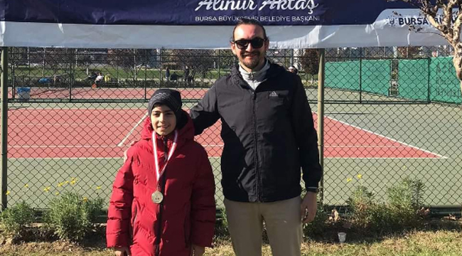 Bursa'dan Silivri'ye Tenis Birinciliği