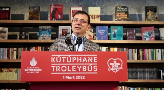 İmamoğlu, Kütüphane Troleybüs'ün açılışını yaptı