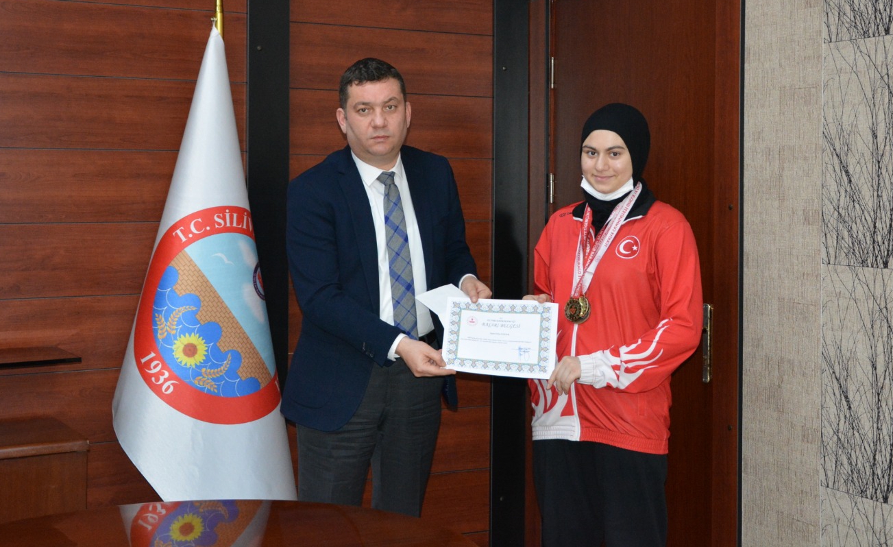 Kaymakam Toğan, Ülke Şampiyonunun Başarısını Kutladı