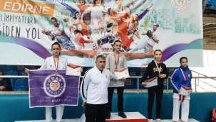 Odak Okulları'nın Gururu Alara Akbaş, Karate'de Türkiye Finallerine Gidiyor!