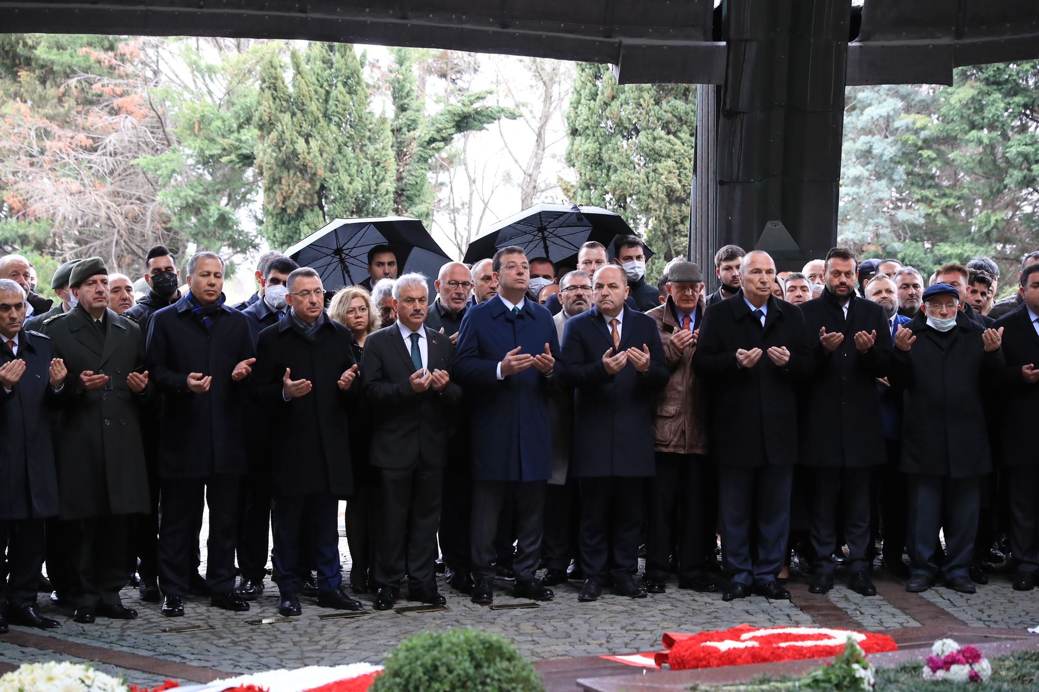 Başkan İmamoğlu Turgut Özal'ı Anma Programına Katıldı