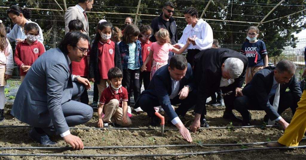 Deneme serasında ilk fideler ekildi