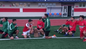 İdmanlarına iftar saatinde ara verdiler