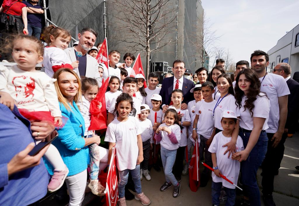 İmamoğlu: Ülkemizin Geleceği Çok Aydınlık