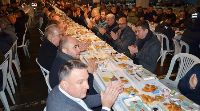 Sanayi esnafı Silivri Belediyesi'nin iftar yemeğinde buluştu