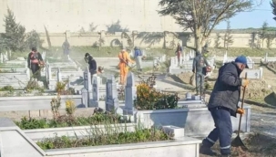 Silivri'de bayram öncesi tüm mezarlıklar İBB tarafından temizlendi