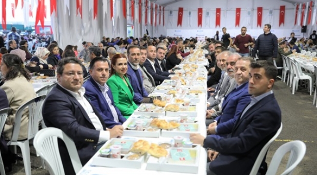 Silivri Protokolü 2.500 Vatandaşla İftar Açtı