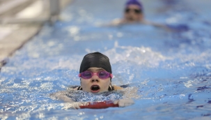 Ukraynalı Sporcular İBB Havuzunda Antrenman Yapıyor