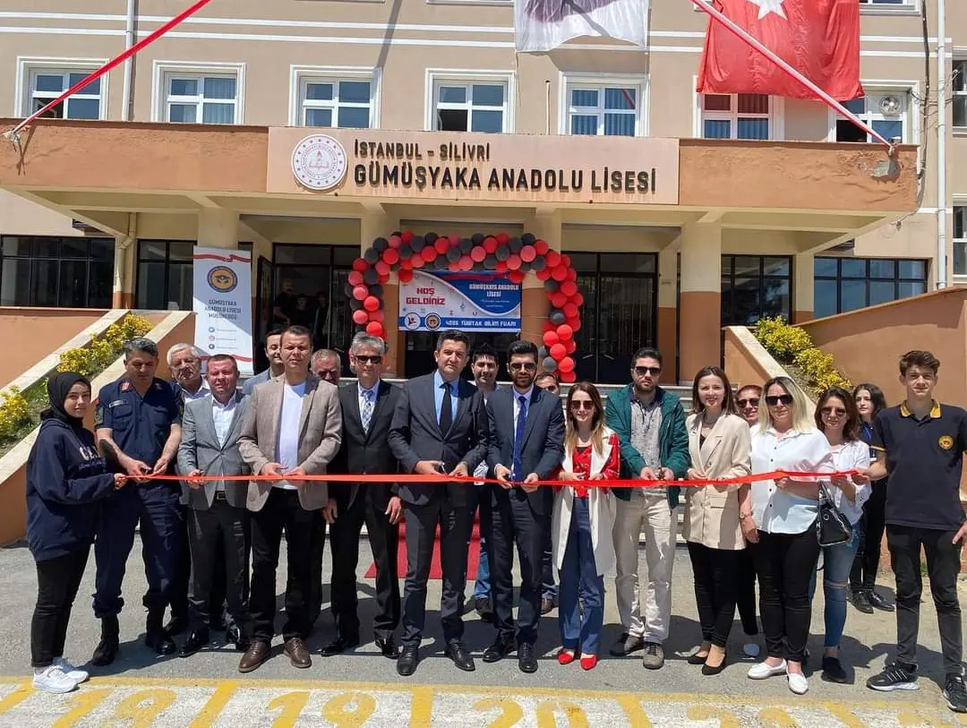 Gümüşyaka Anadolu Lisesi'nde 4006 Tübitak Bilim Şenliği