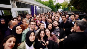 İmamoğlu İPA'da Gençlerle Buluştu