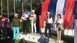 Okullar Arası Golf Yıldız Kızlar kategorisinde ODAK'lı Almira'dan Türkiye 2'nciliği