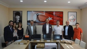 Silivri'deki okullara bilgisayar ve yazıcı desteği