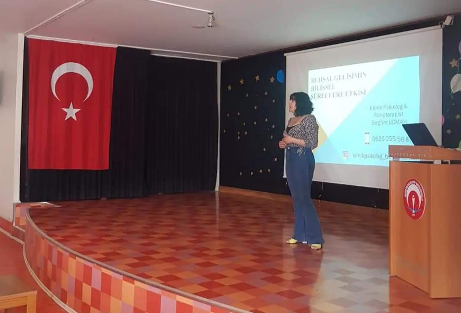 Gazi İmam Hatip Ortaokulu Velilerine Özel Seminer