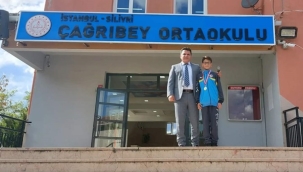 Başarılı karateci kendi okulunda onurlandırıldı