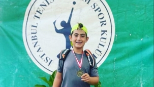 Bora Memiş, Ulusal 14 Yaş Tenis Turnuvasında 1'inci oldu