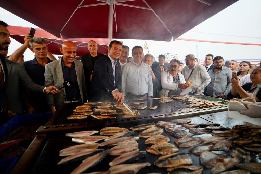 İmamoğlu Tuzlalı Balıkçılarla Bir Araya Geldi "Vira Bismillah" Dedi