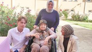 AK Partili kadınlardan Akçil Kardeşler Yaşlı Bakım Merkezi'ne ziyaret