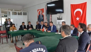 Kaymakam Toğan, Semizkumlar ve Değirmenköy'de vatandaşları dinledi